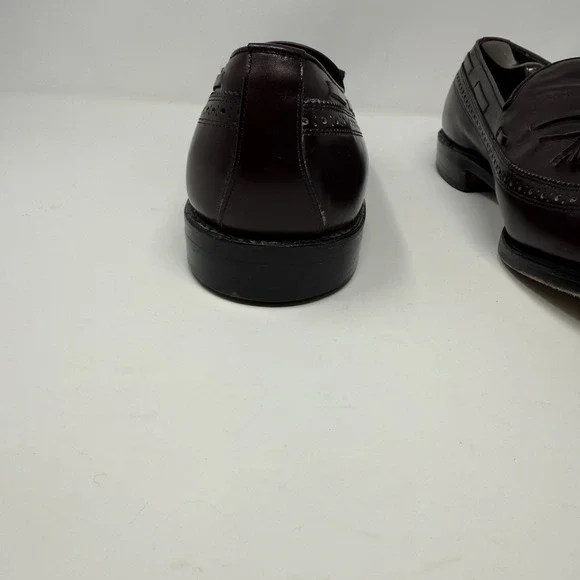 Allen Edmonds Mens Manchester Merlot Leather Wingtip Tassel  display picture 2